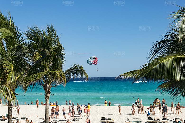 高清海景海滩沙滩海边大海蓝色海岸印尼