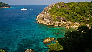 高清海景海滩沙滩海边大海蓝色海岸