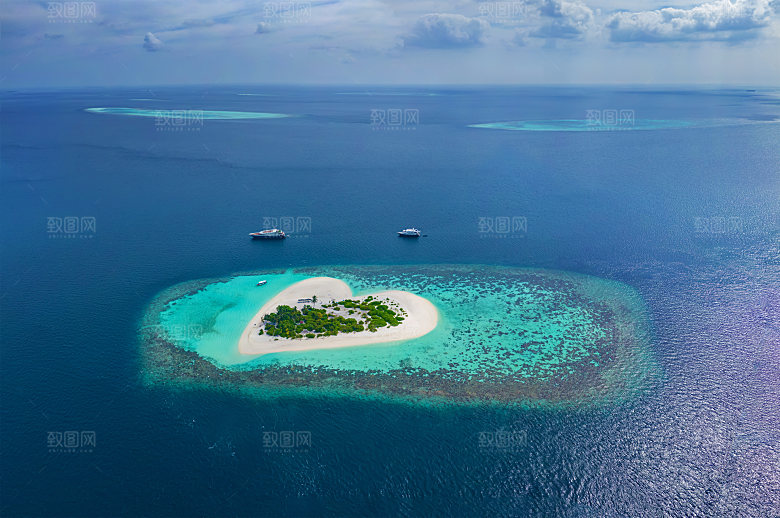 4K高清海景海滩沙滩海边大海蓝色海洋壁纸