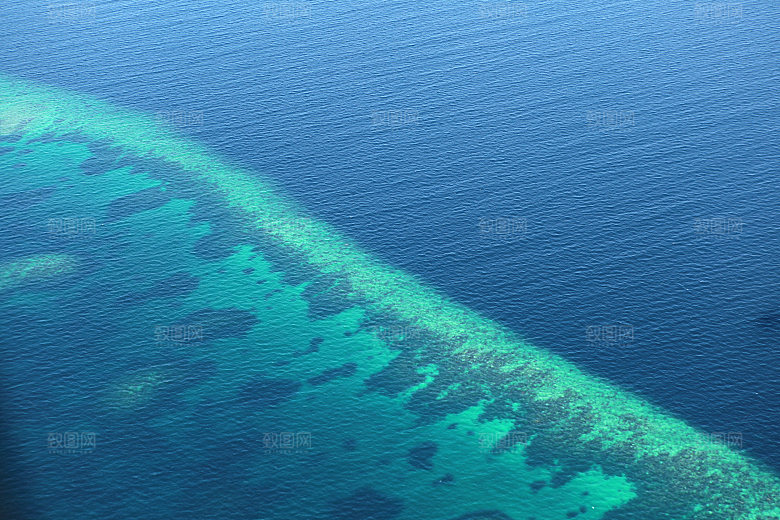 东台吉乃尔湖大海