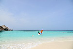 马尔代夫芙拉瓦丽度假岛