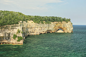 海景海滩沙滩海边大海蓝色海洋石拱门