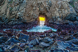 海景海滩沙滩海边大海蓝色海洋石拱门