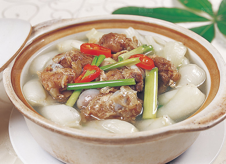 6筒骨煲奶白菜图片设计素材