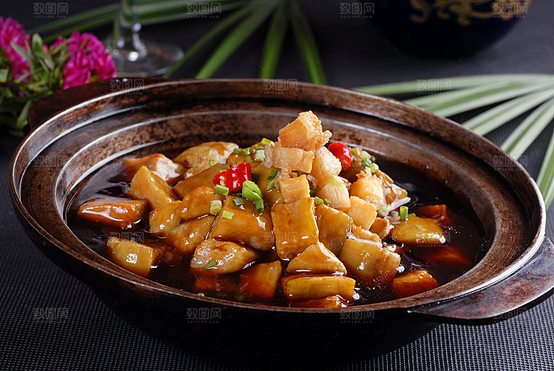 热-咸鱼茄子煲图片设计素材