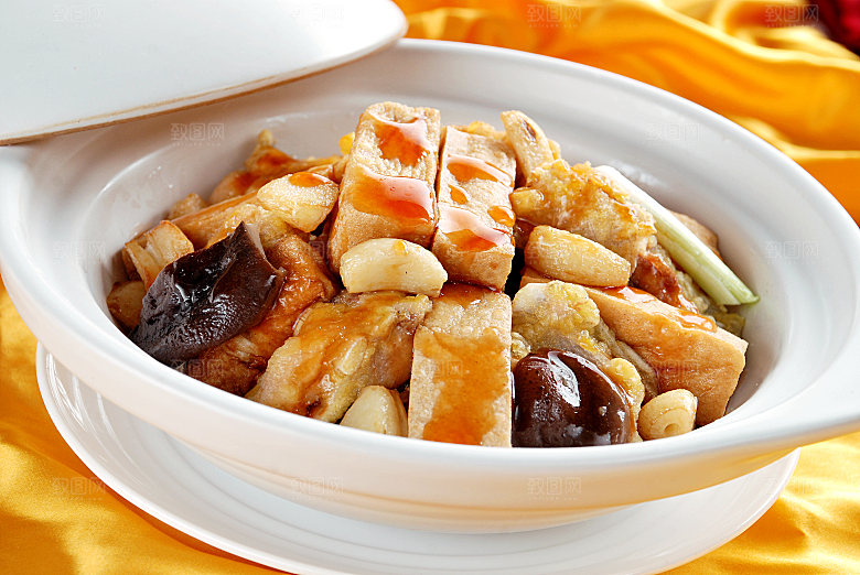 鱼头豆腐煲高清图片设计素材