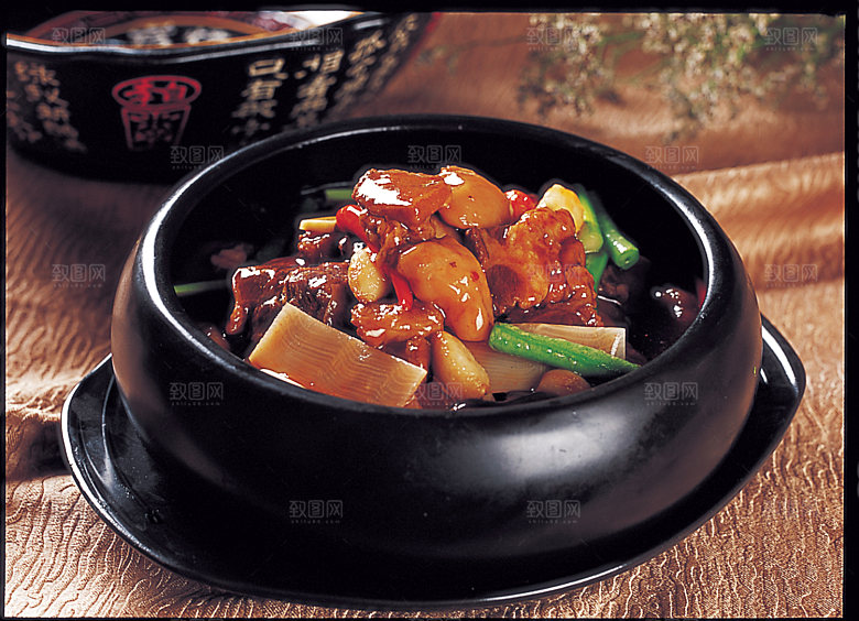 干土豆烧牛腩  36元高清图片设计素材