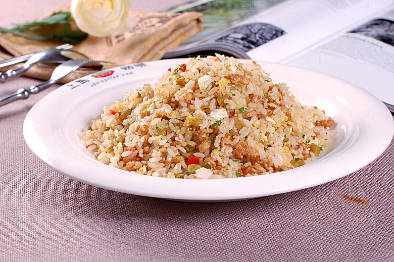炒饭--酸豆角肉沫炒饭高清图片设计素材