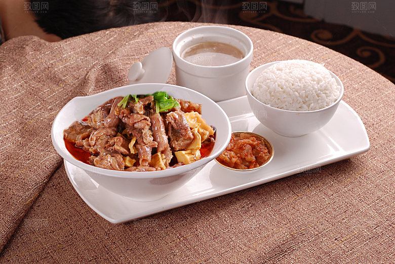 红烧牛腩饭高清图片设计素材