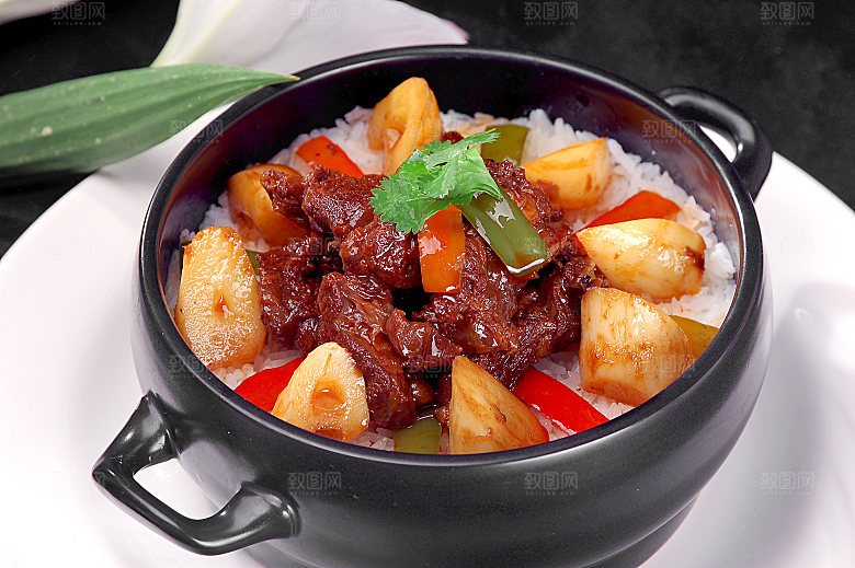 红烧鲜笋牛肉煲仔饭高清图片设计素材