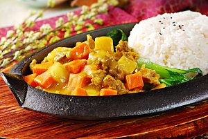 亚洲饭食-铁板咖哩牛肉饭高清图片设计素材