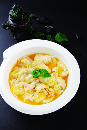 米汤养生鱼肚 餐饮高清图片素材