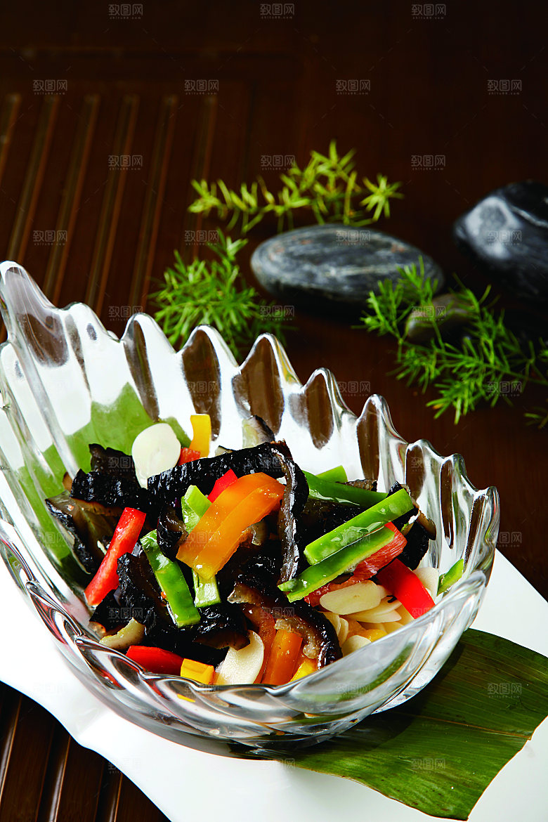蘑腐拌蝴蝶参餐饮高清图片素材