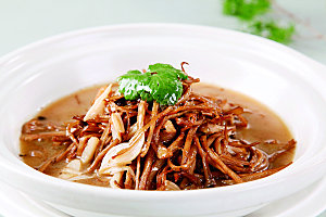 石锅茶树菇餐饮高清图片素材