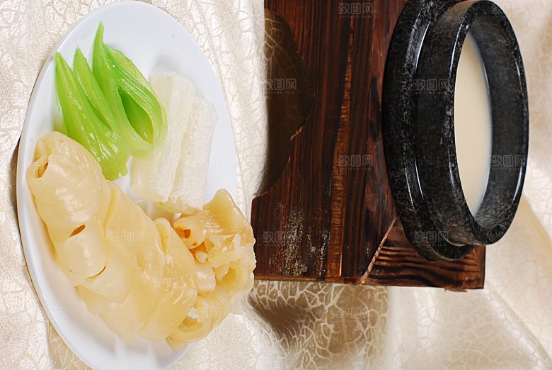 石锅竹笙花餐饮高清图片素材