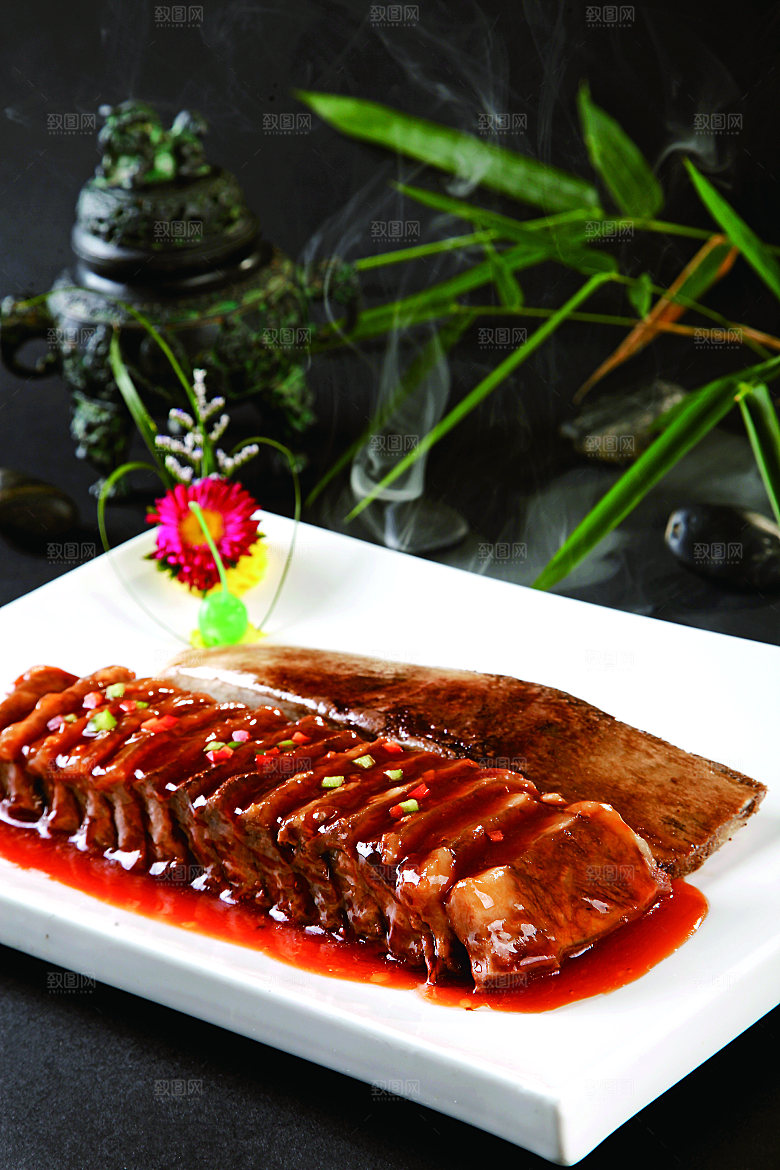 碳烧阿拉斯加牛肋排餐饮高清图片素材