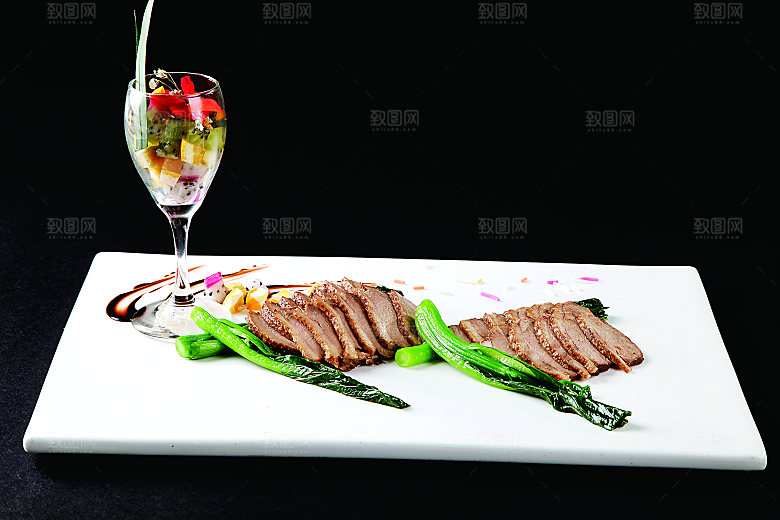 黑椒鸭脯配菜餐饮高清图片素材