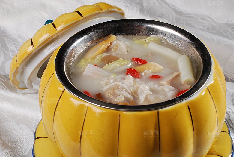 野山菌煲虾餐饮高清图片素材