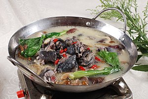 锅仔三菌炖乌餐饮高清图片素材