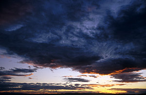 夕阳晚霞落日黄昏天空云海海边