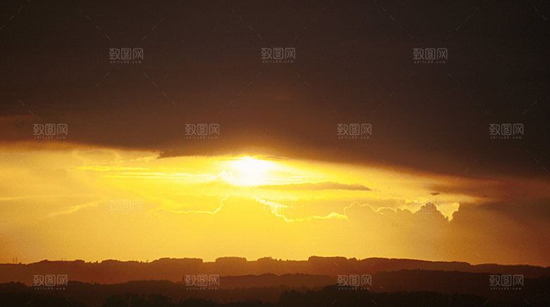 夕阳晚霞落日黄昏天空云海海边
