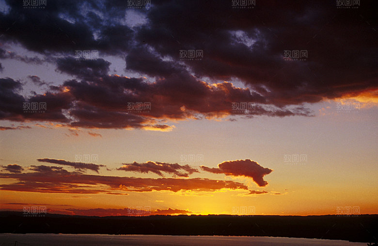 夕阳晚霞落日黄昏天空云海海边