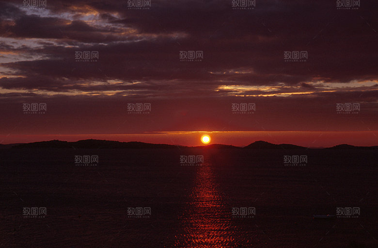 天空傍晚云层云朵云海黄昏晚霞夕阳