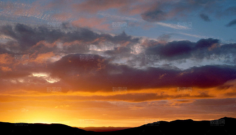天空傍晚云层云朵云海黄昏晚霞夕阳