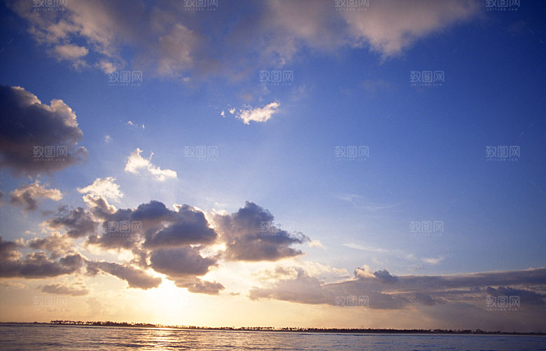傍晚黄昏天空晚霞夕阳云层云朵云海