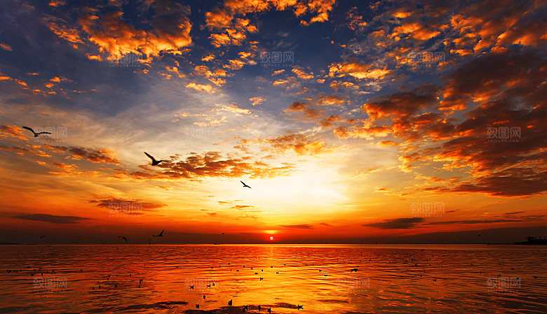 天空傍晚云层云朵云海黄昏晚霞夕阳