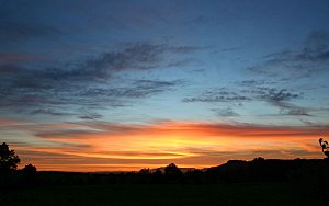 天空黄昏傍晚晚霞夕阳