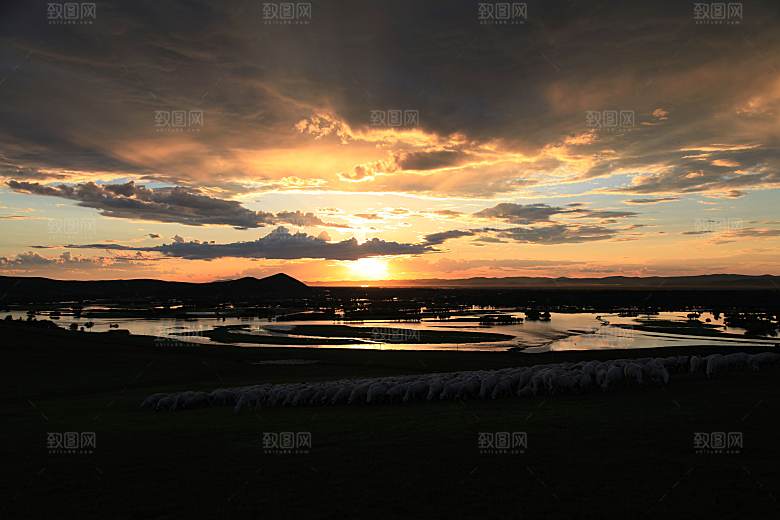 天空傍晚云层云朵云海黄昏晚霞夕阳