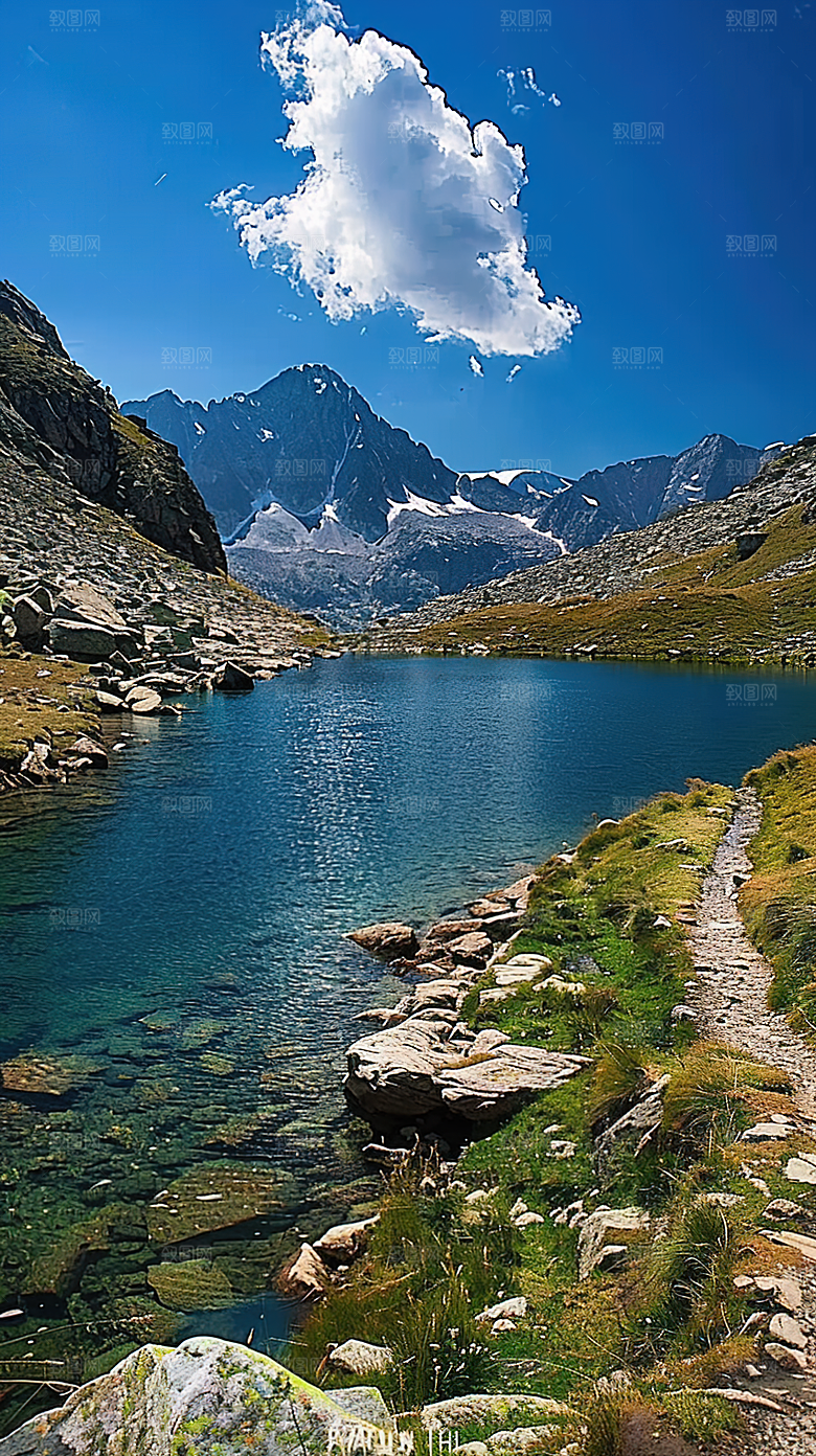 青山山水唯美绿水风景意境山峰