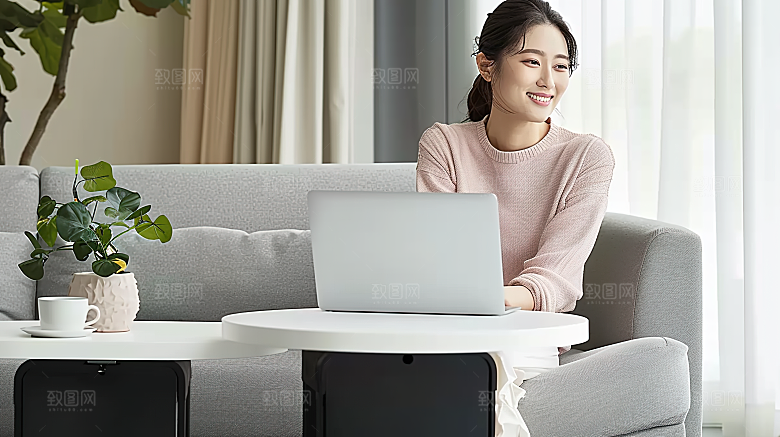 女性年轻美女工作白领办公