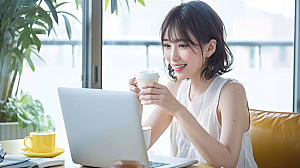女性年轻美女工作白领办公