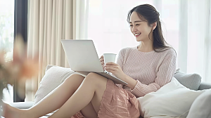 年轻女性工作办公白领美女