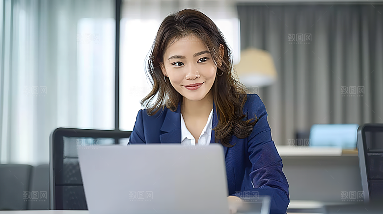 白领办公女性美女年轻工作