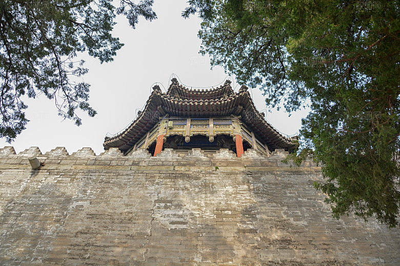 北京颐和园古建筑城墙