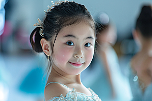 儿童芭蕾舞课外班肖像摄影图