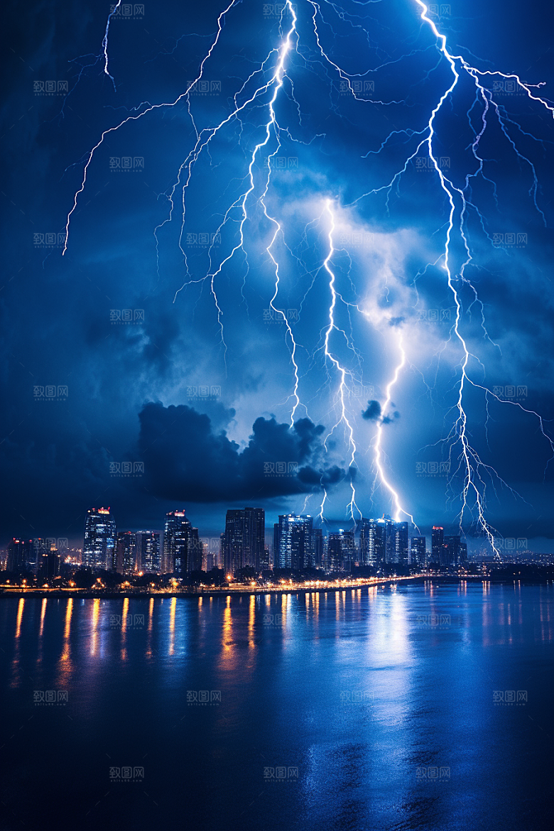 暴雨闪电极端天气雷暴摄影图