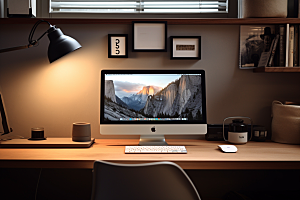 办公桌面和电脑数码产品室内摄影图