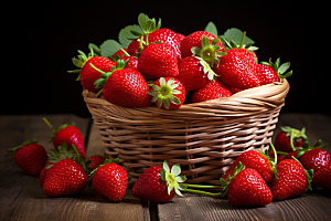 草莓美食春季上新摄影图