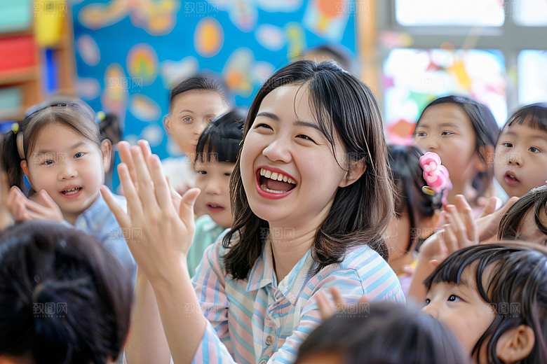 声乐课人物表演摄影图