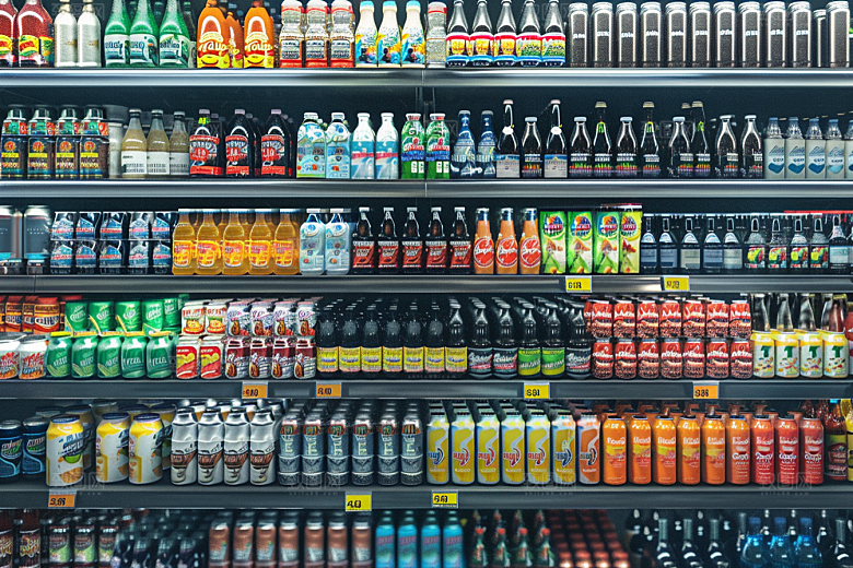超市货架生鲜商品摄影图