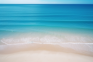 大海沙滩高清蓝天白云摄影图