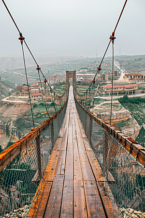 吊桥旅行山林摄影图