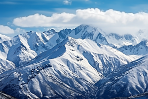 冬季雪山旅游自然摄影图