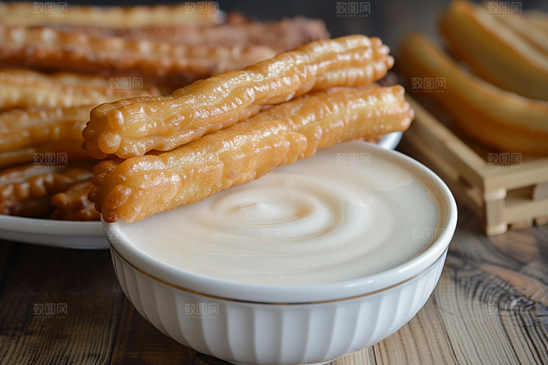 豆浆豆奶玻璃瓶早饭摄影图