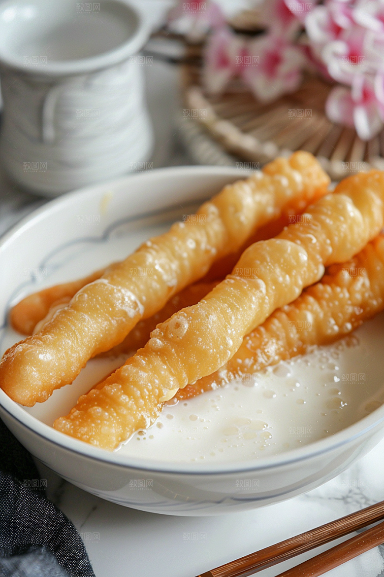 豆浆豆奶能量餐玻璃瓶摄影图