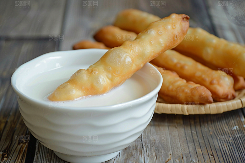 豆浆豆奶饮料玻璃瓶摄影图